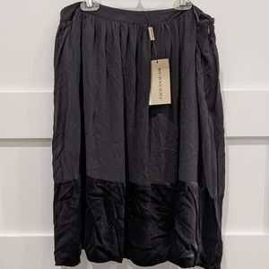 Burberry black skirt velvet bottom NWT 8